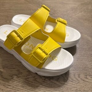 NIB London Fog NEETA  Womens Sz US 9.5